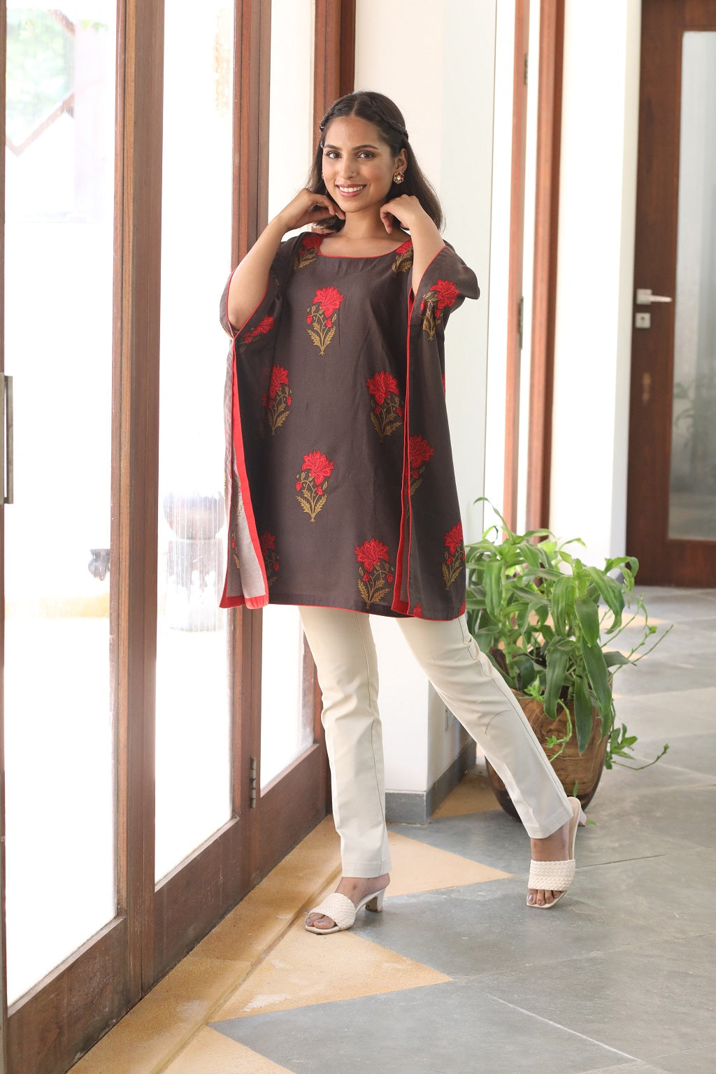 Buy Black Tunic Silk Tussar And Tissue Zari Asymmetric Poncho & Pant Set  For Women by Bodhi Tree Online at Aza Fashions.
